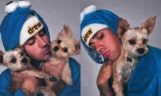 Entre vários mimos, cãozinho de Justin Bieber é transportado em bolsa Louis Vuitton customizada